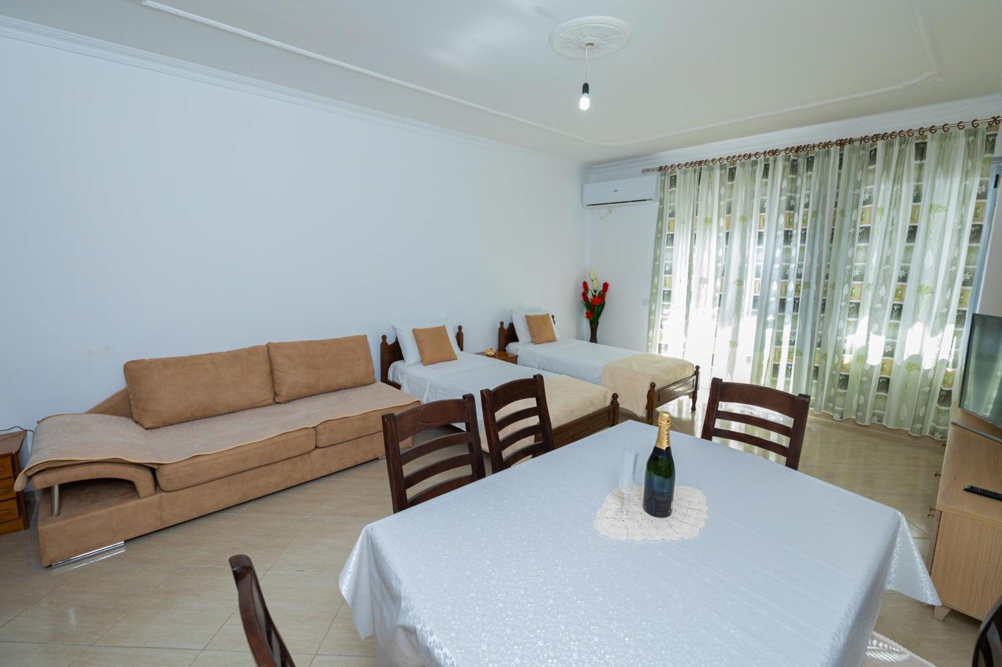 Lucas Apartments Rental Vlorë Eksteriør billede