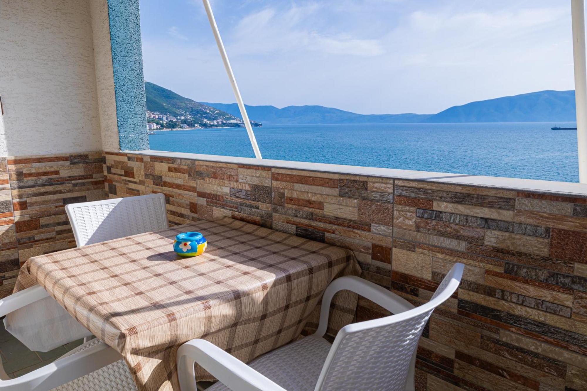 Lucas Apartments Rental Vlorë Eksteriør billede